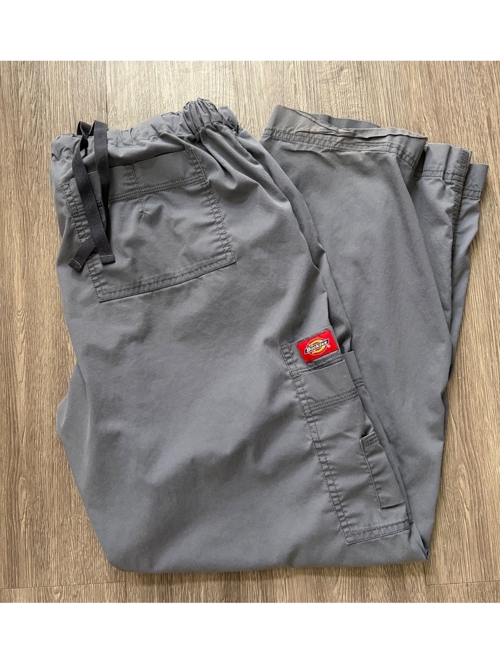Dickies Gray Cargo scrub Pants with Elastic Waist and Drawstring, Size Large - Picture 8 of 10